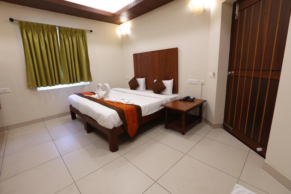 Hotel Raj Residency à Pondichéry Extérieur photo