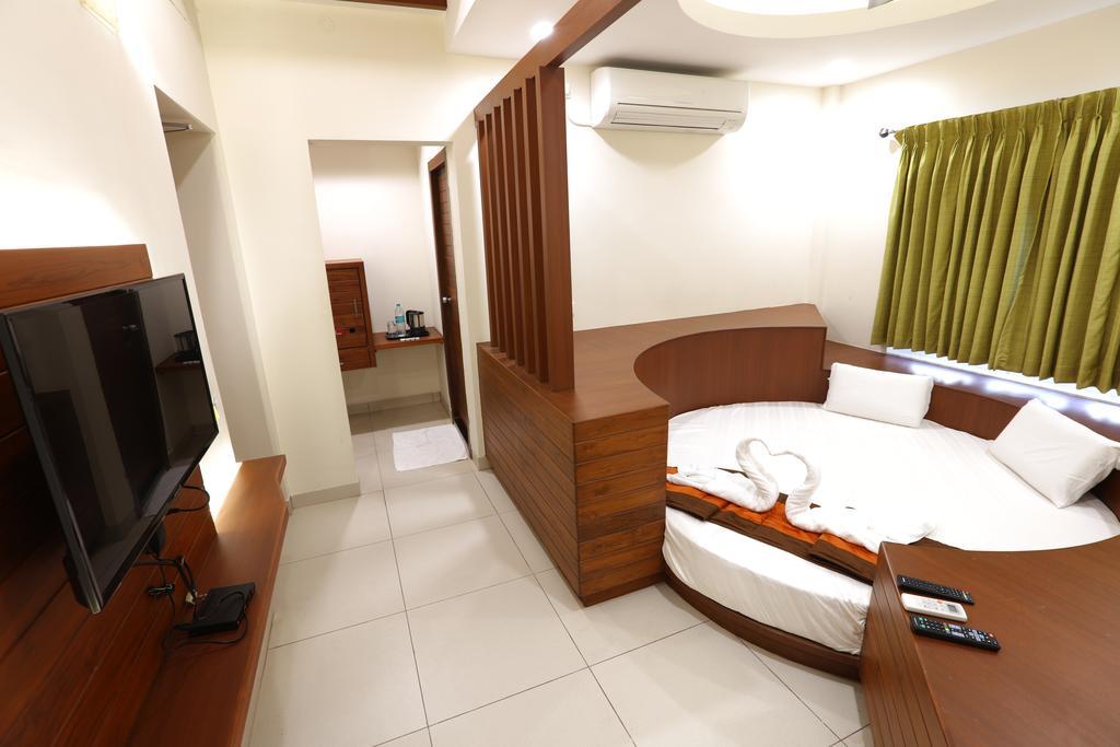 Hotel Raj Residency à Pondichéry Extérieur photo