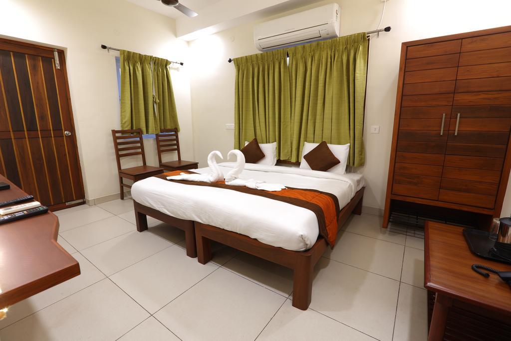 Hotel Raj Residency à Pondichéry Extérieur photo
