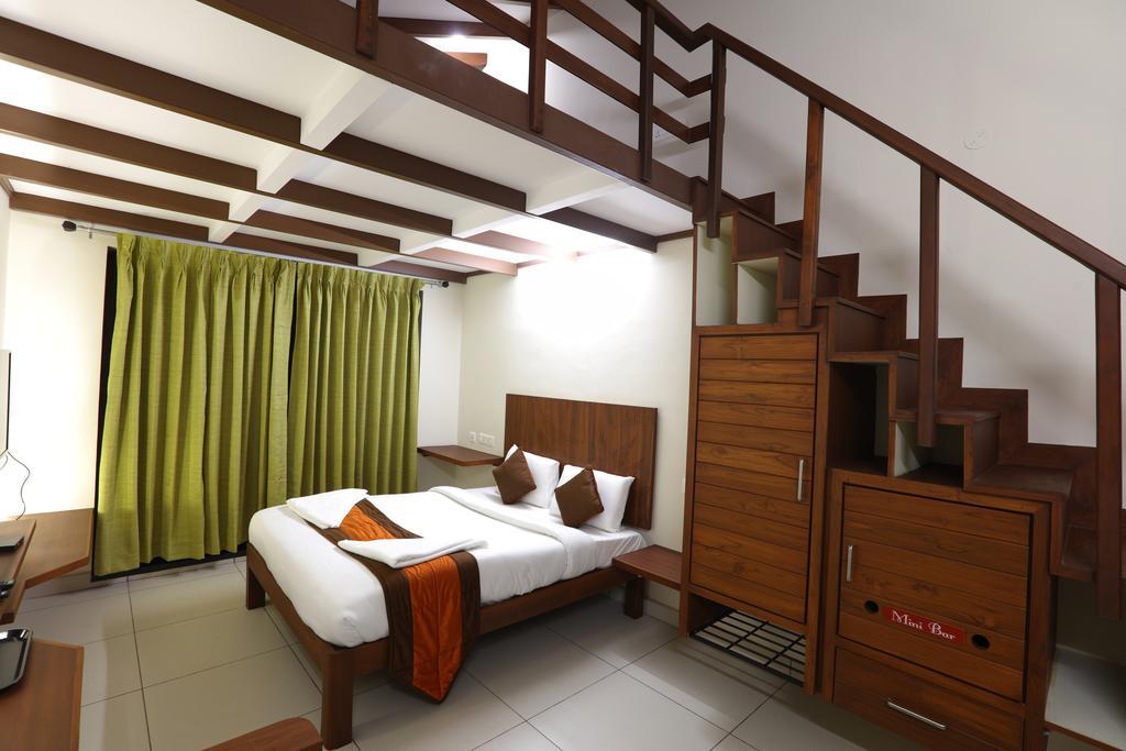Hotel Raj Residency à Pondichéry Extérieur photo